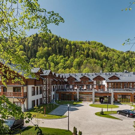 Szczawnica Park Resort & Spa Exterior photo The hotel complex