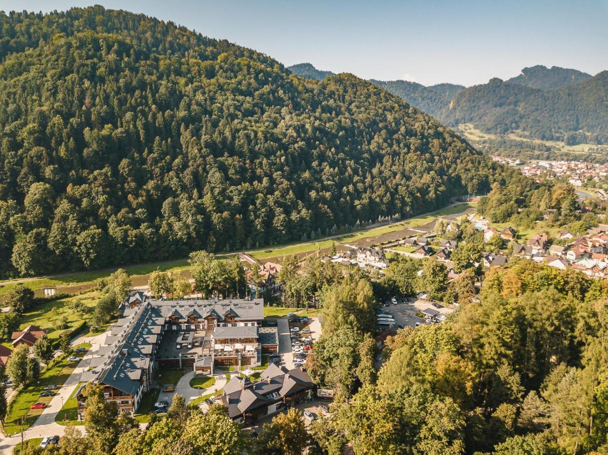 Szczawnica Park Resort & Spa Exterior photo Aerial view of the resort