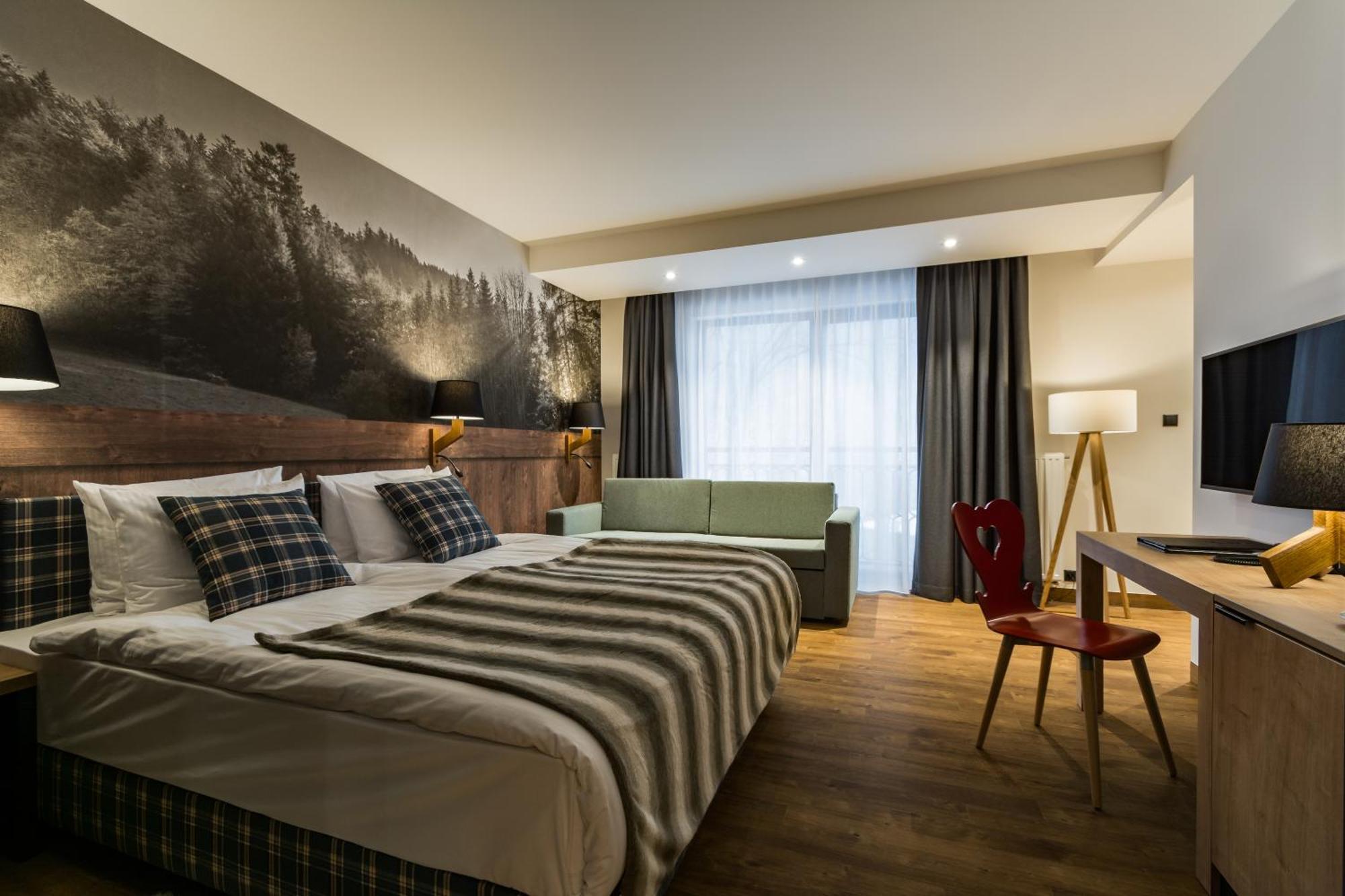 Szczawnica Park Resort & Spa Exterior photo A room at the hotel
