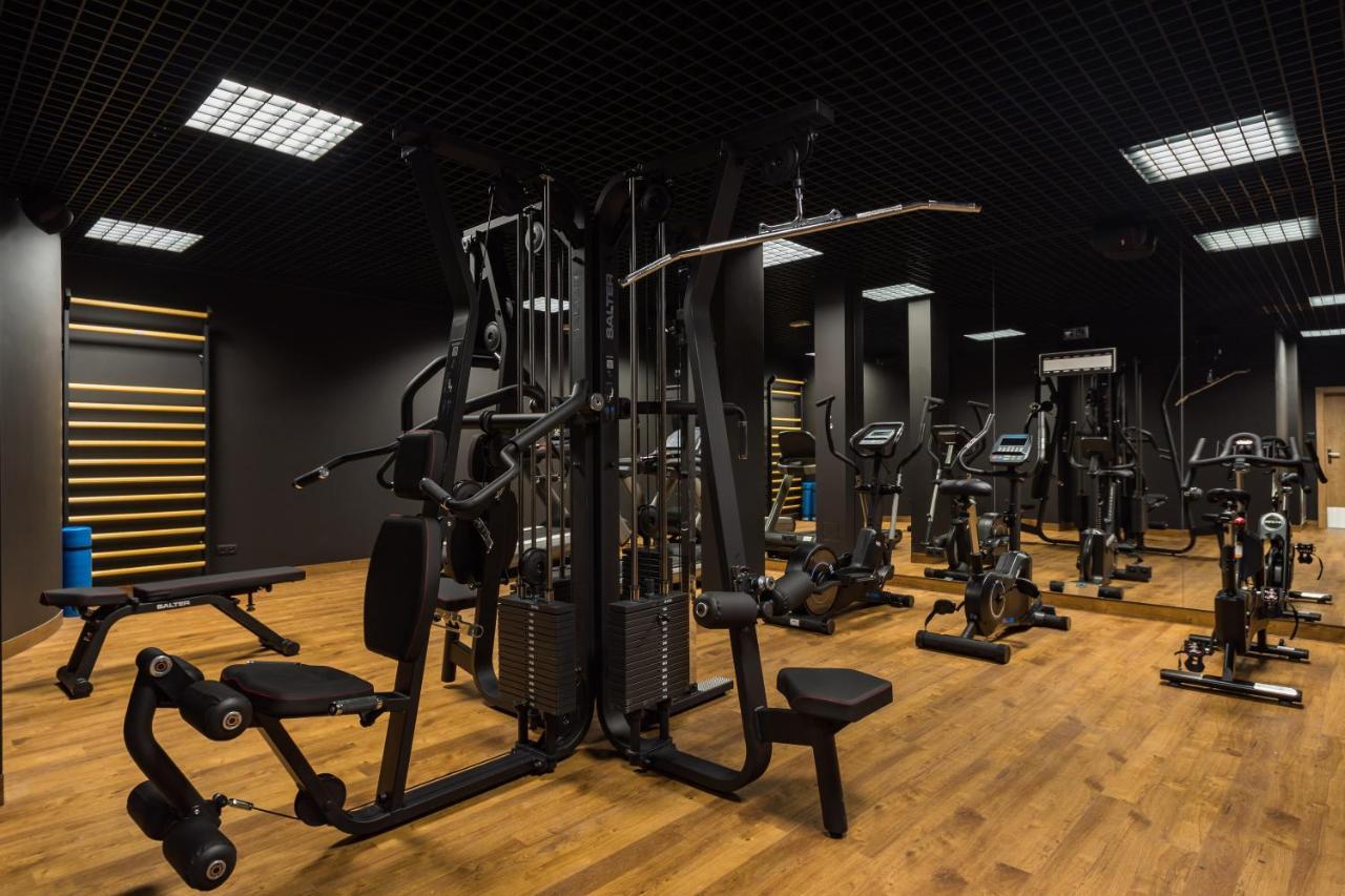 Szczawnica Park Resort & Spa Exterior photo A 3D rendering of a gym